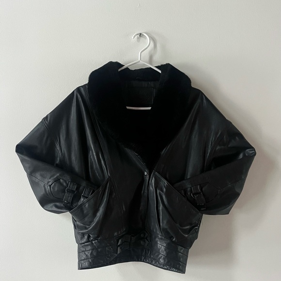 80s CROPPED SHEARLING & LEATHER JACKET - Picture 4 of 6